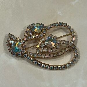 Vintage Aurora Borealis Rhinestone Brooch